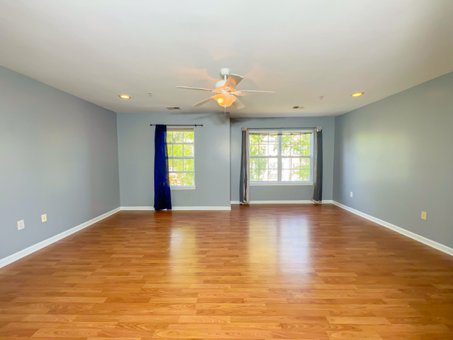 Building Photo - 1632 Briarview Ct