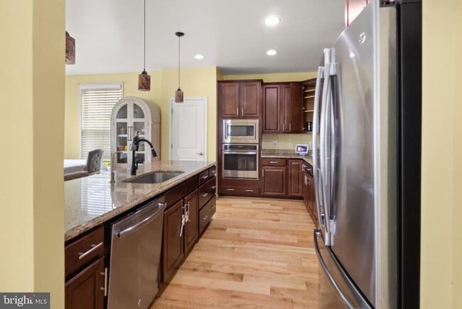 Building Photo - 24839 Somerby Dr