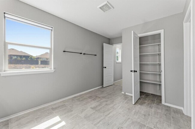 Building Photo - 7221 Kilday Cv