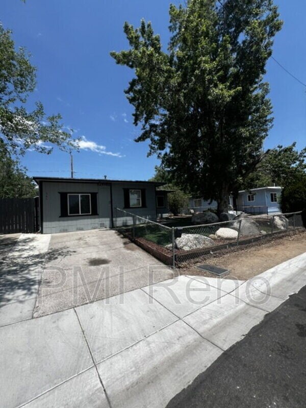 Building Photo - 345 Raffetto Dr