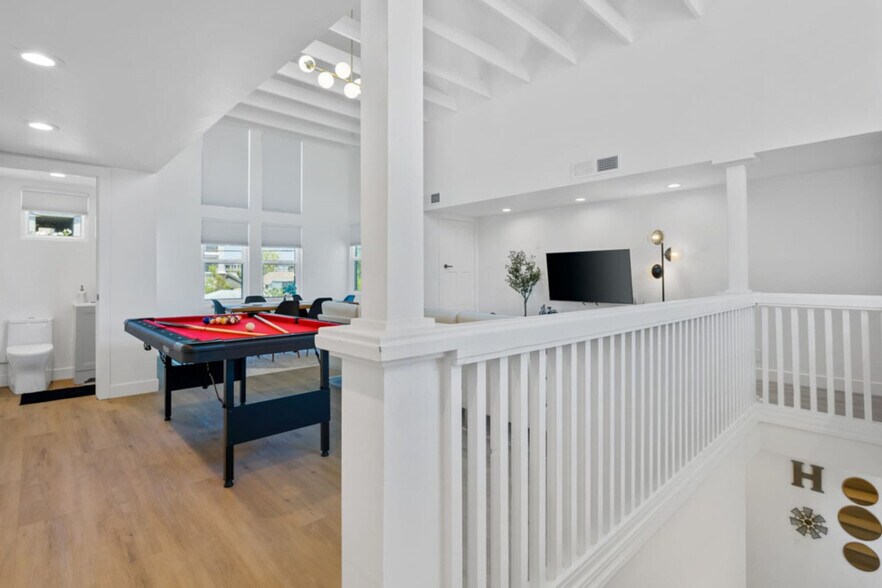 Building Photo - 4641 N 8th Pl