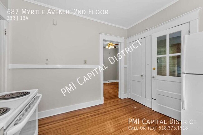 Building Photo - 687 Myrtle Ave
