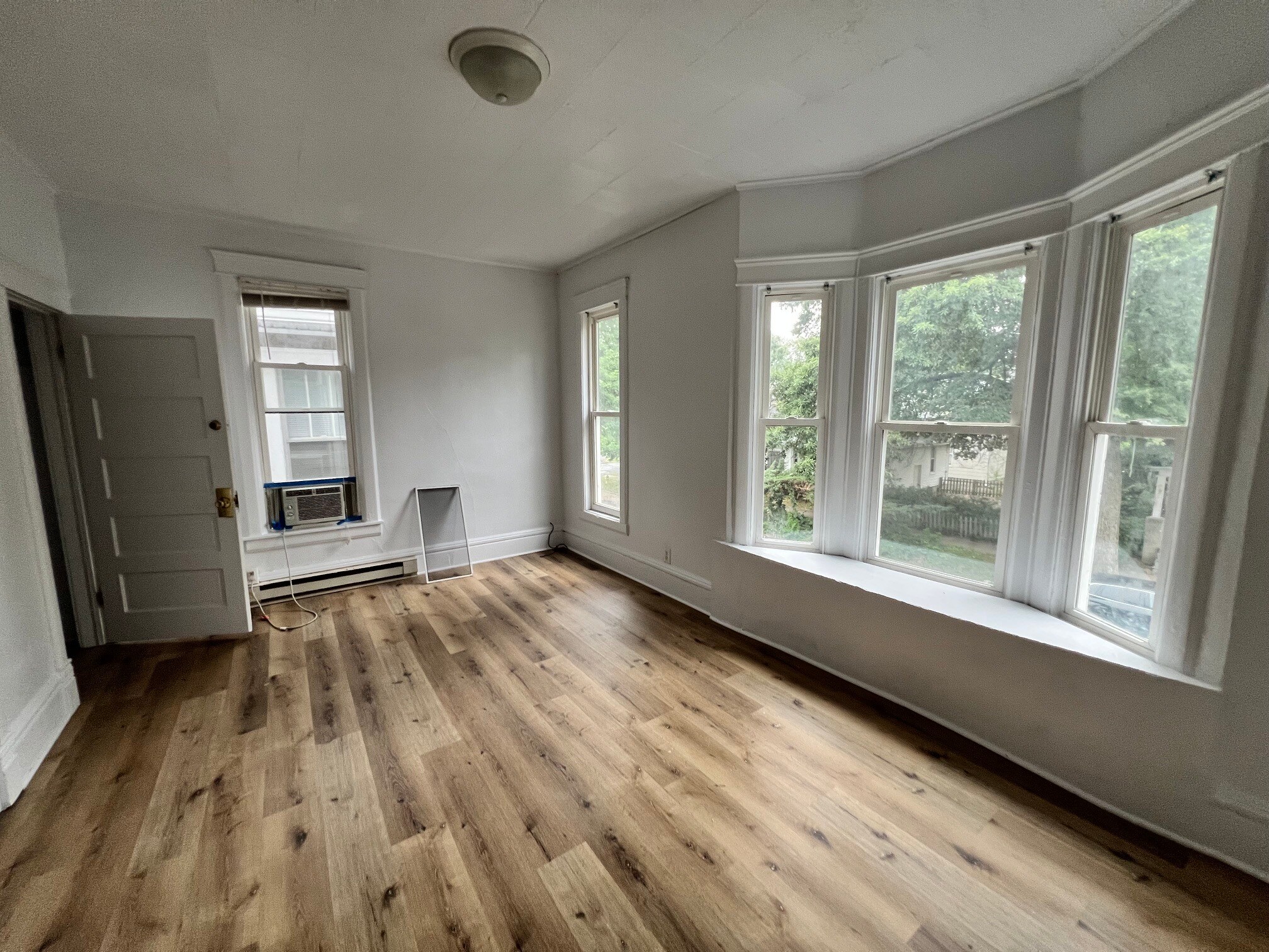 Building Photo - 406 N Glenwood Ave
