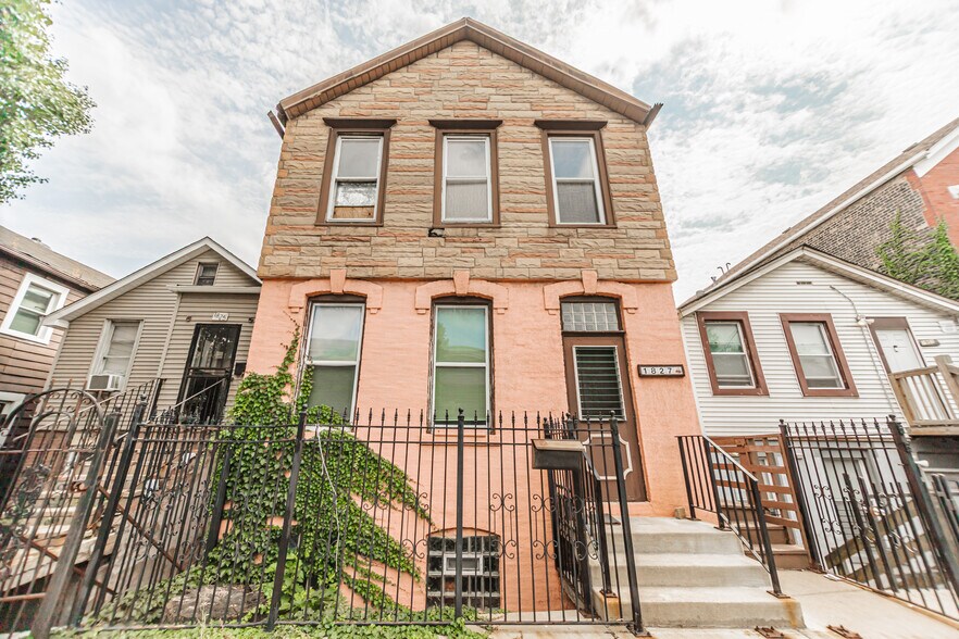 Primary Photo - 1827 S Ruble St