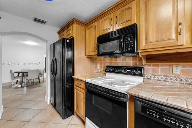 Building Photo - 9840 SW 60th St