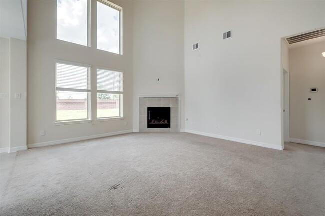 Building Photo - 20714 Max Sky Ct