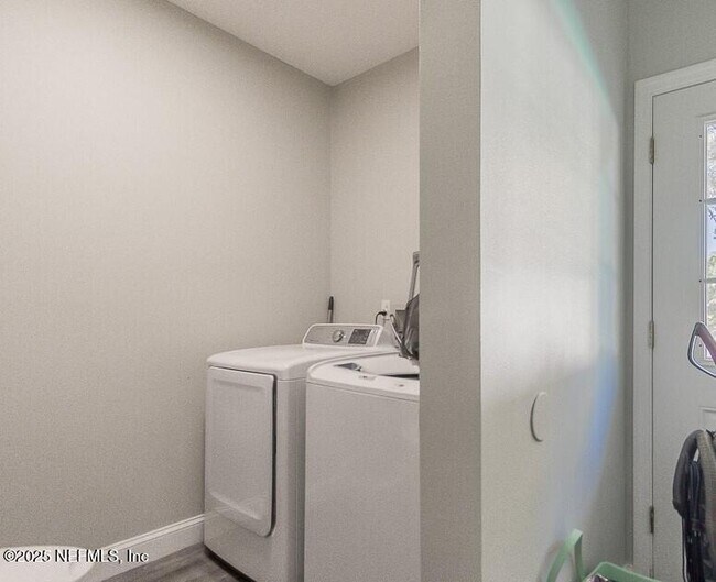 Building Photo - 14443 Stacey Rd