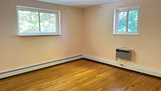 Building Photo - 357 Faneuil St