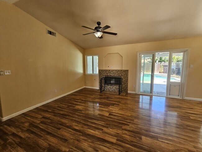 Building Photo - 5400 Sugar Pine Dr