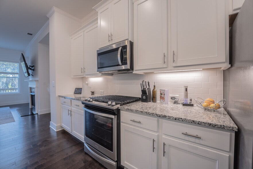 Building Photo - 2146 Colvin Ct NW