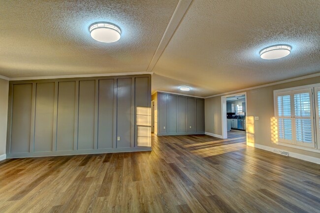 Building Photo - 2210 Stony Point Rd