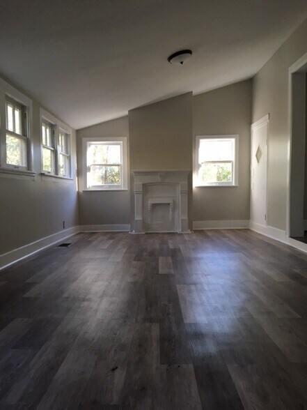 Building Photo - 1262 2nd Avenue South