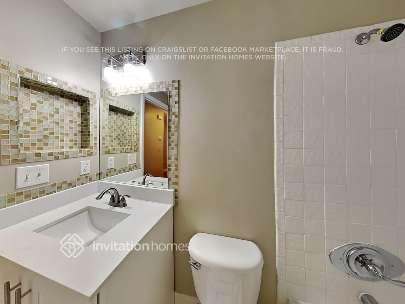 Building Photo - 8931 Lake Park Cir N