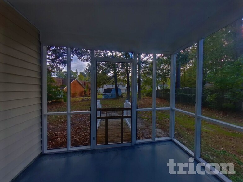 Building Photo - 1 Tomafield Ct