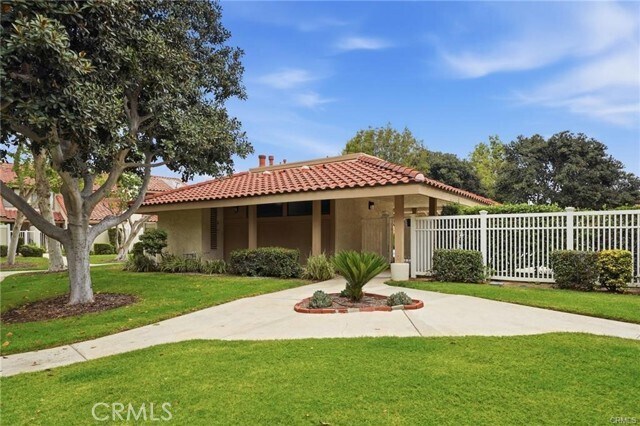 Building Photo - 22810 Chardonnay Dr
