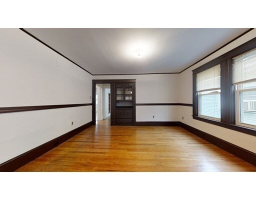 Building Photo - 100 Waverley Ave