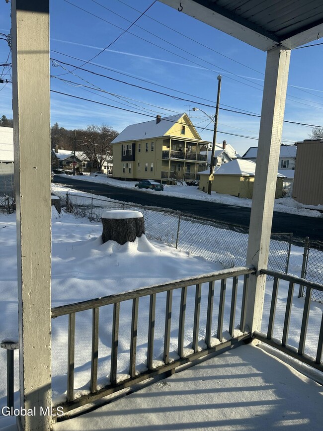 Building Photo - 312 5th Ave