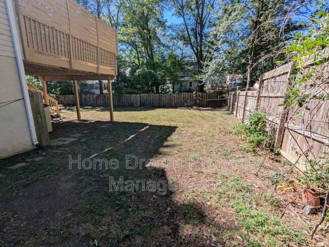 Building Photo - 11605 Rutherford Dr