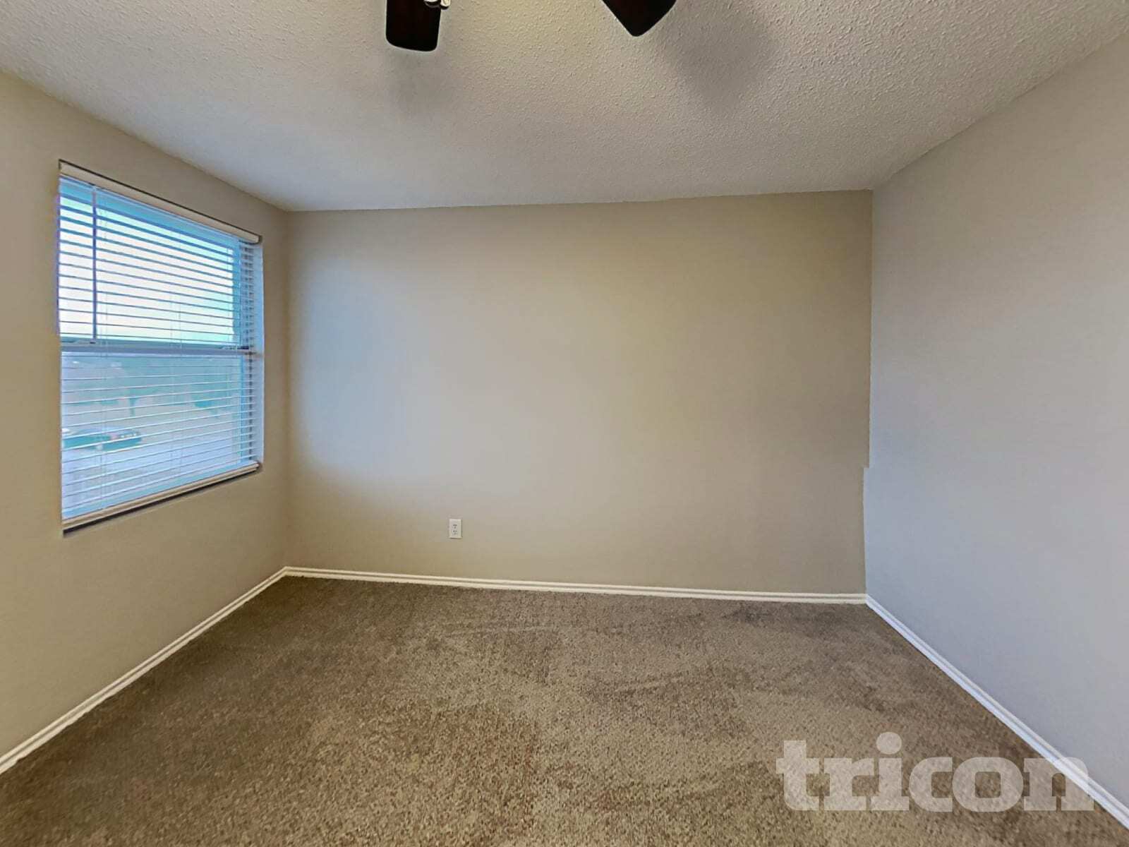 Building Photo - 2904 Crimson Clover Dr