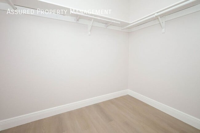 Building Photo - 4029 Henley Rd