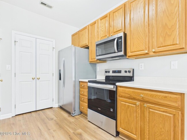 Building Photo - 2111 Kudrow Ln