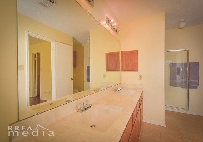 Building Photo - 19723 Glenfinch Ln