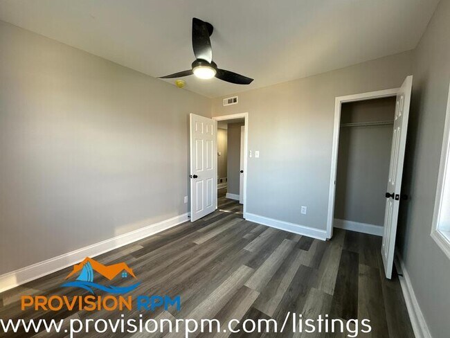 Building Photo - 309 52nd St