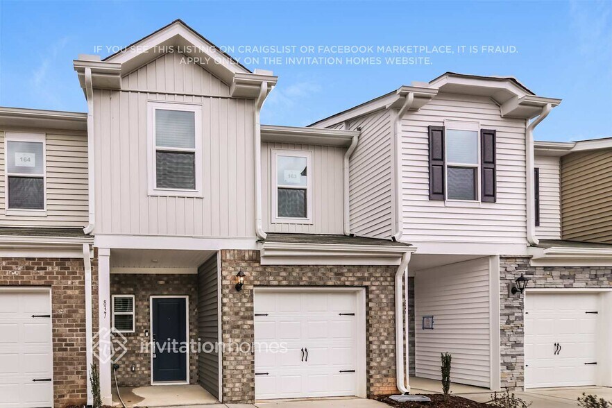 Building Photo - 837 Holiday Pk Ln