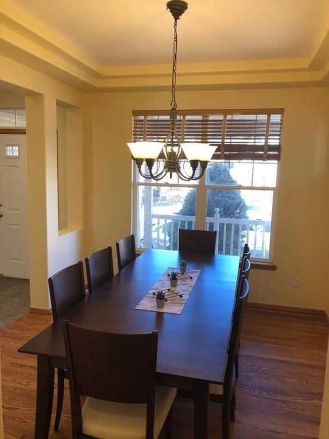 Building Photo - Luxury four bed four bath patio home avail...