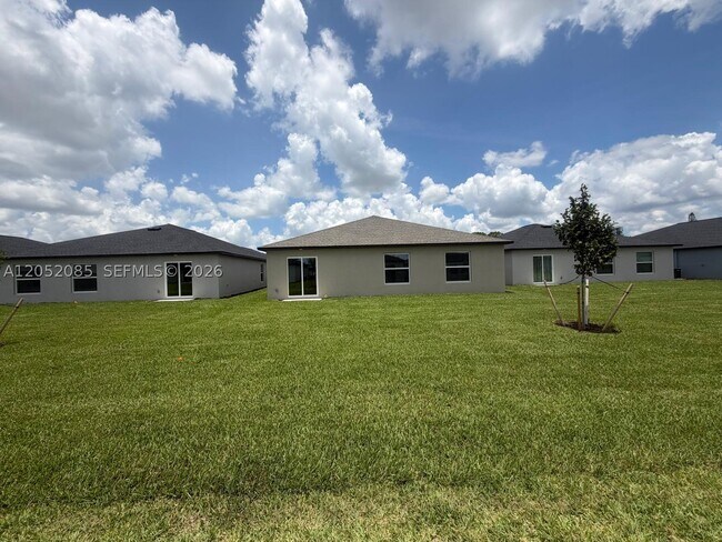 Building Photo - 17332 Cantu Ct