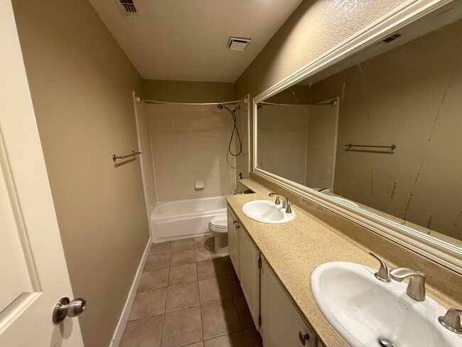 Building Photo - 5604 Adobe Rd