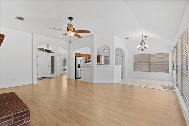 Building Photo - 300 Betterman Dr