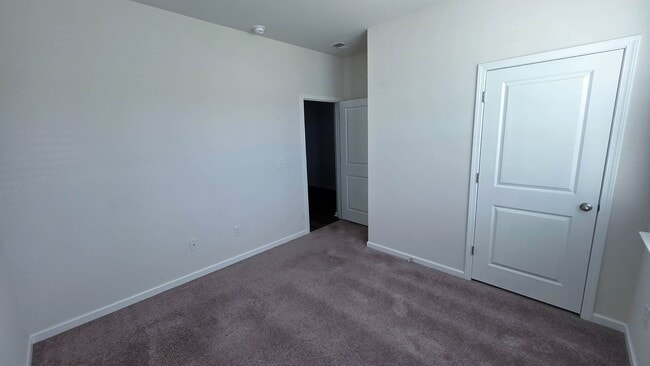 Building Photo - 3565 Bells Lk Cir