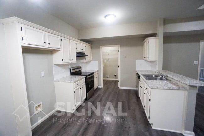 Building Photo - 112 Timberleaf Cir
