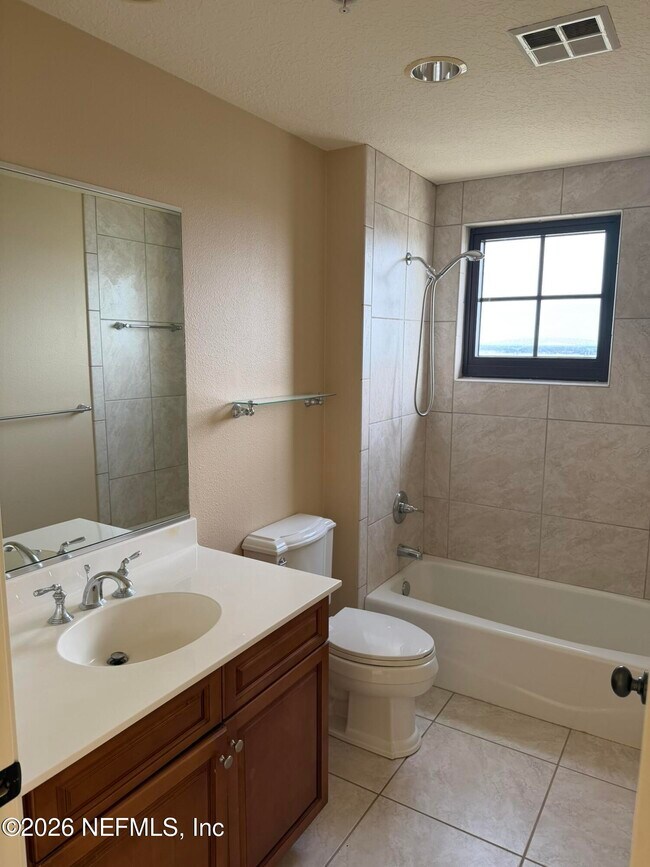 Building Photo - 1478 Riverplace Blvd