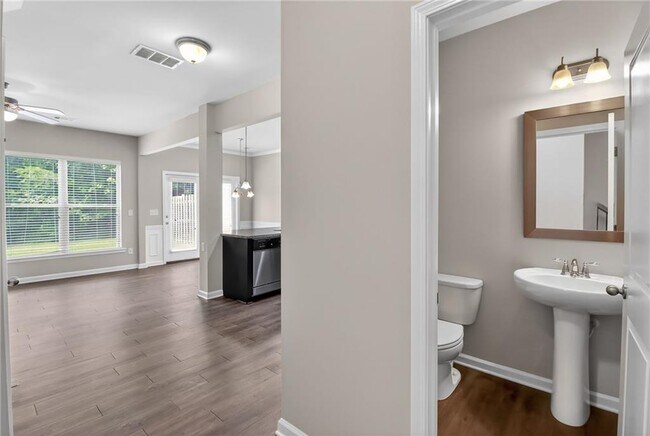 Building Photo - 1542 Brookmere Way