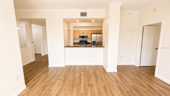 Building Photo - 1064 N Tamiami Trl
