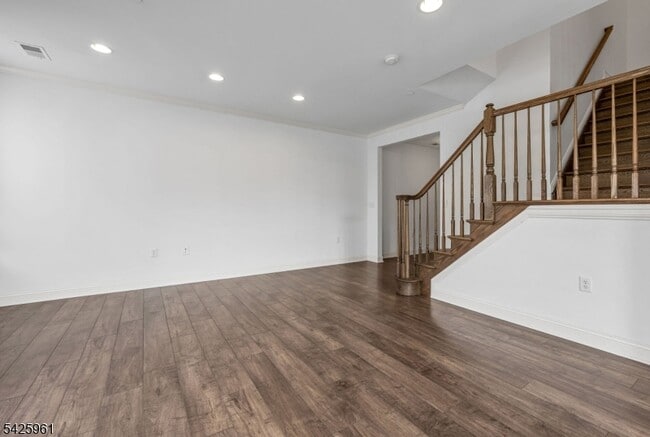 Building Photo - 63 Autumn Way