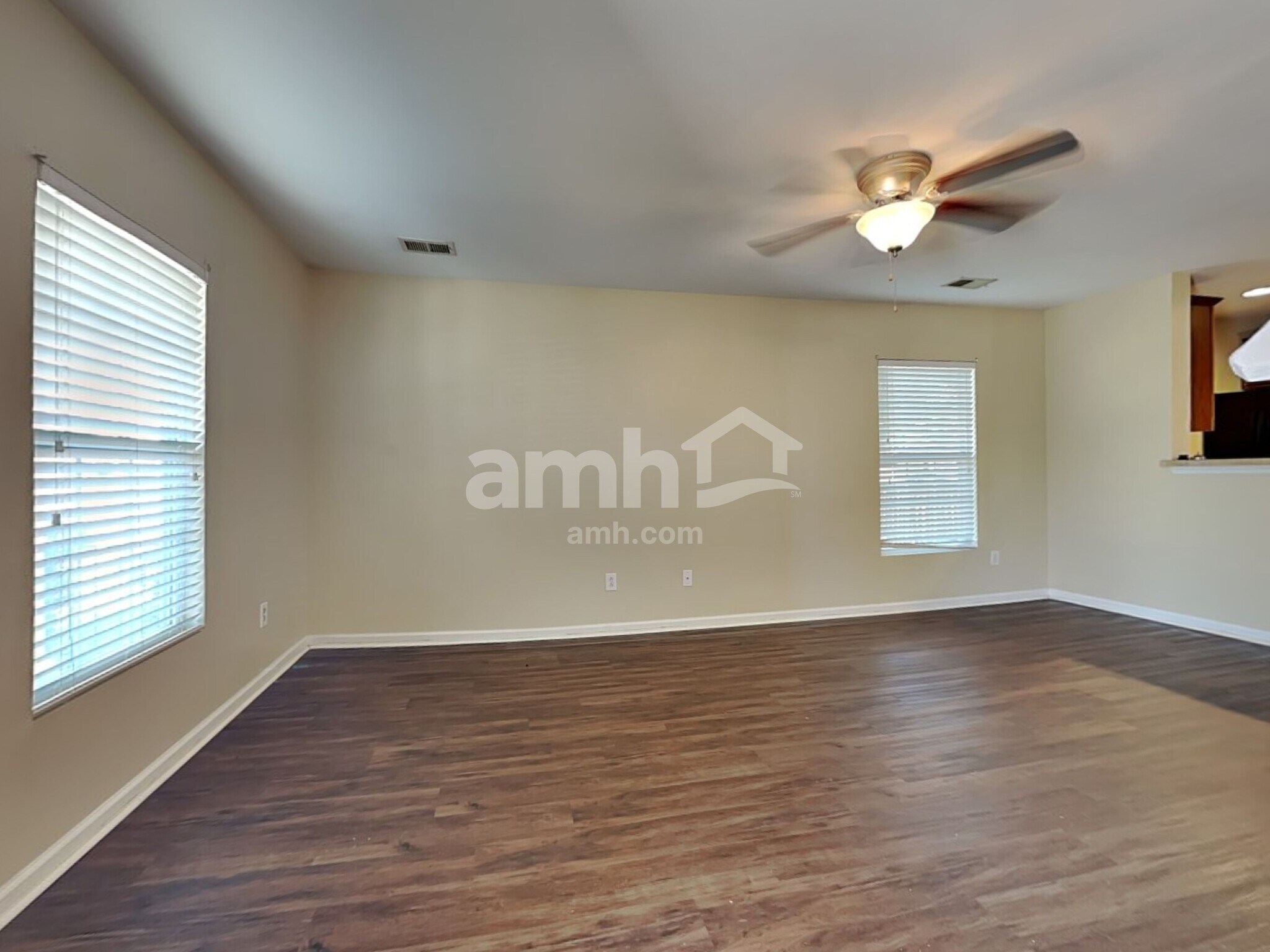 Building Photo - 409 Lakewind Dr
