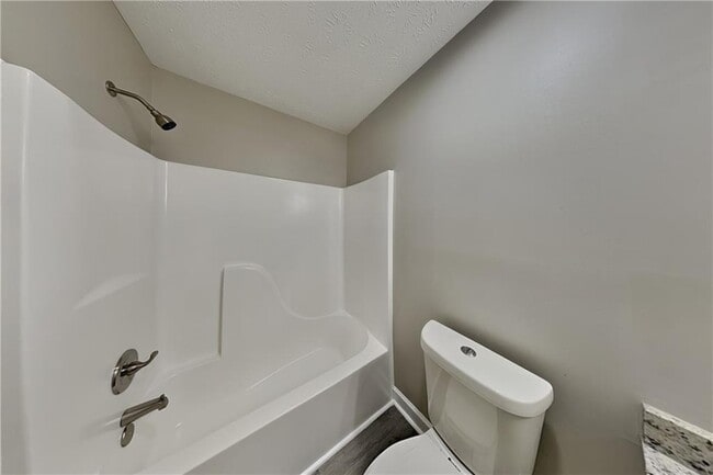 Building Photo - 5539 Hopper Dr