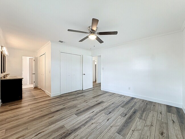 Building Photo - 3149 Nicholson Dr