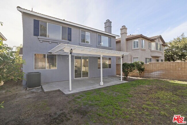 Building Photo - 16850 Merion Ln