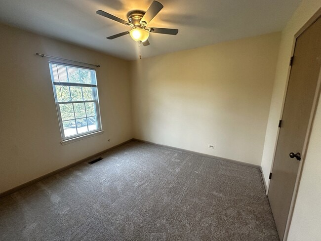 Building Photo - 1152 Vail Ct