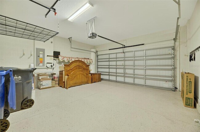 Building Photo - 11648 Palmetto Pine St