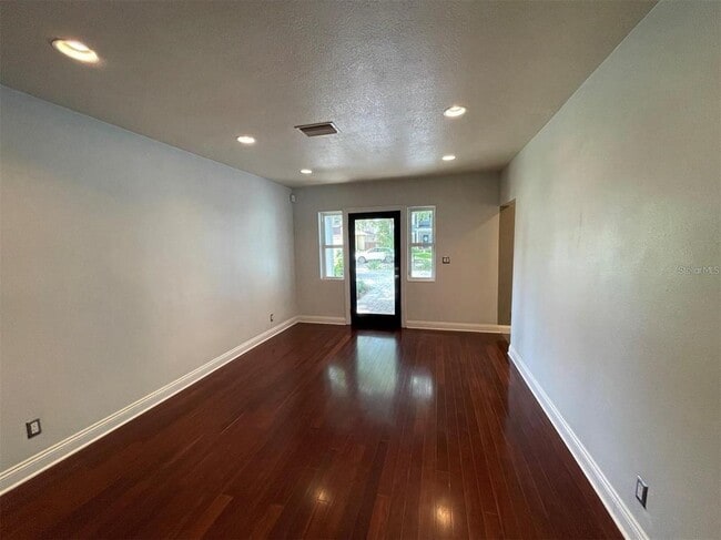 Building Photo - 3903 W Corona St