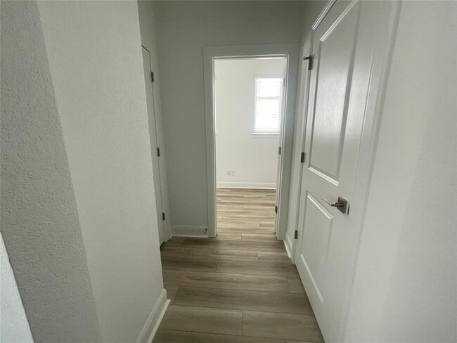 Building Photo - 544 Bauer Lp