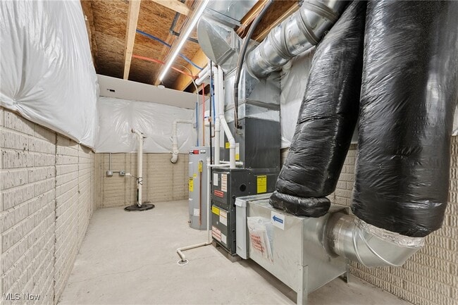 Building Photo - 3383 Jackson Park Dr