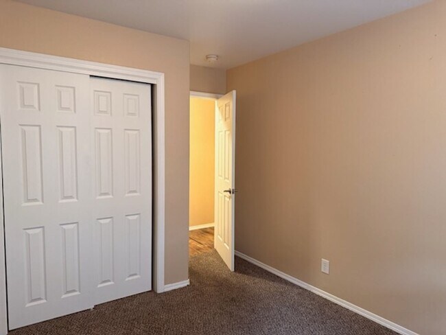 Building Photo - Home in Hayden