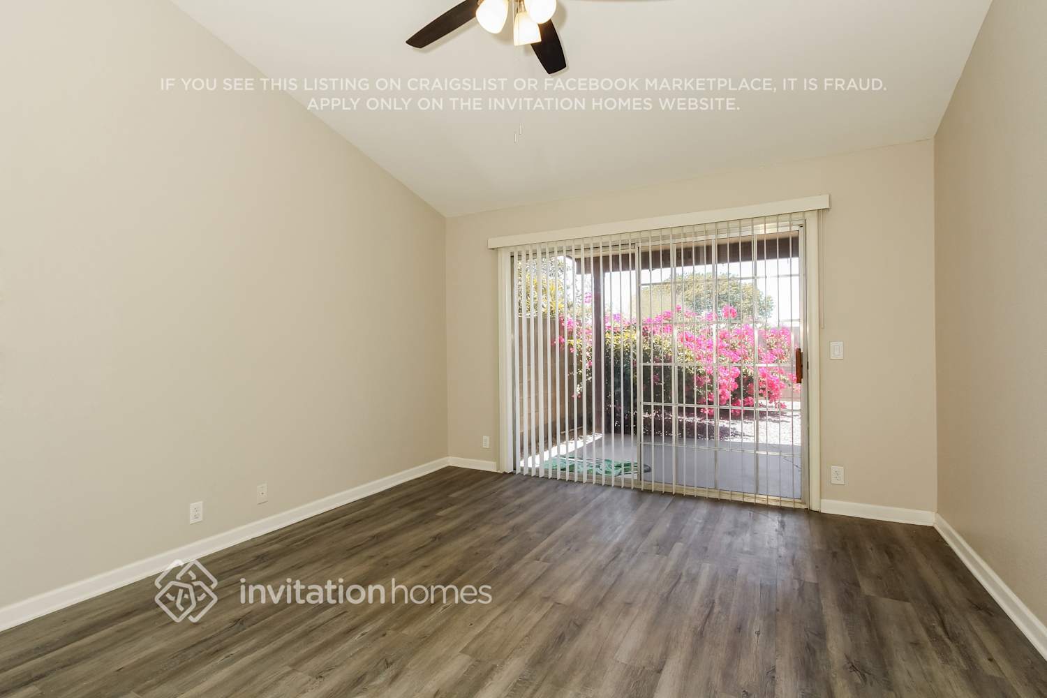 Building Photo - 11018 N 60th Dr