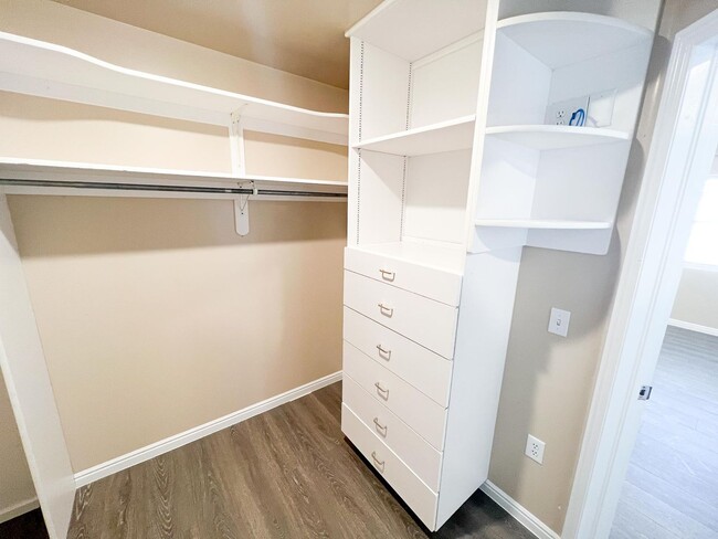 Building Photo - S205 Studio Apartment in Hildale *utilitie...